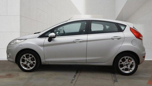 Ford Fiesta view 5