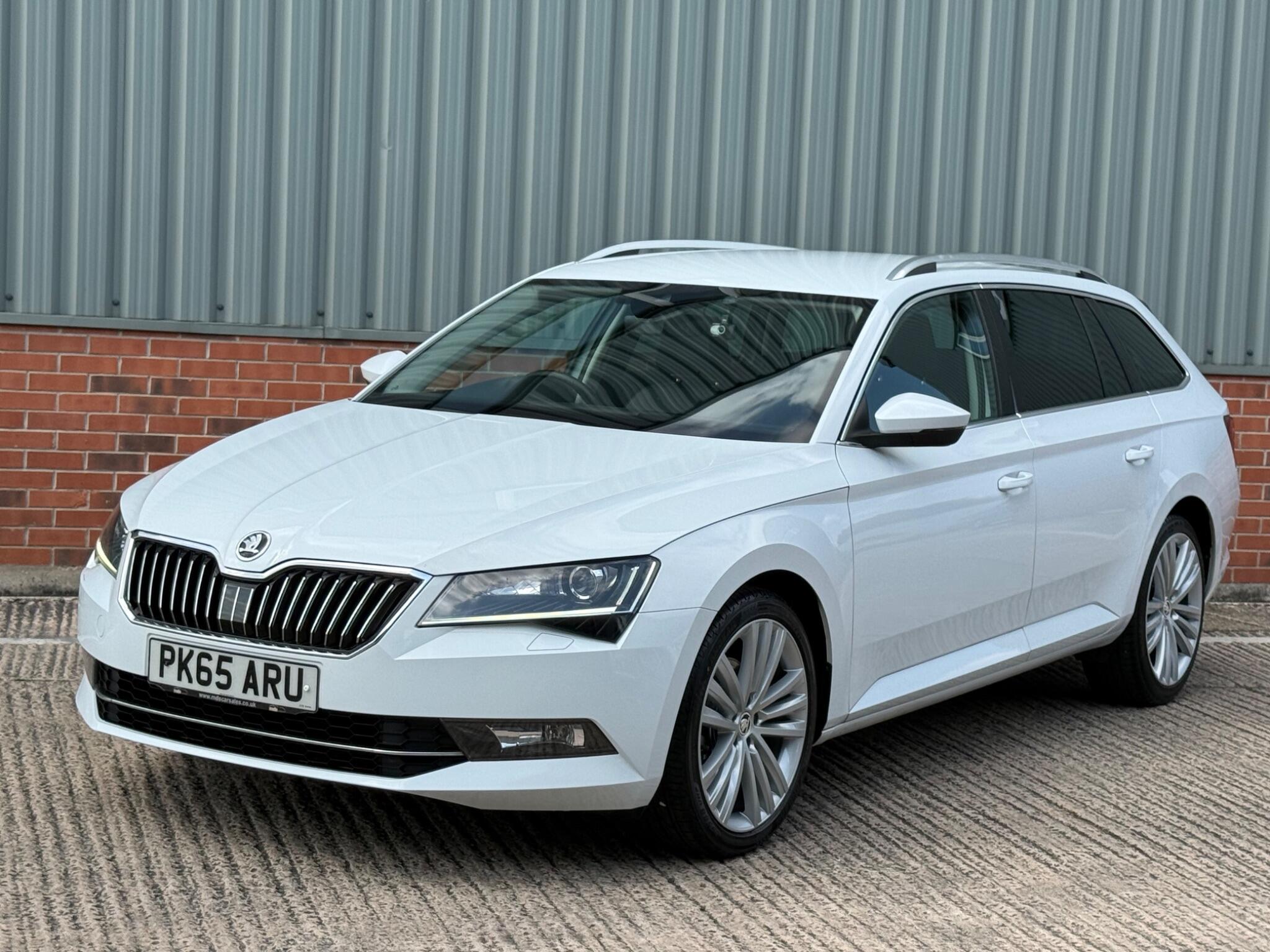 Skoda Superb view 13