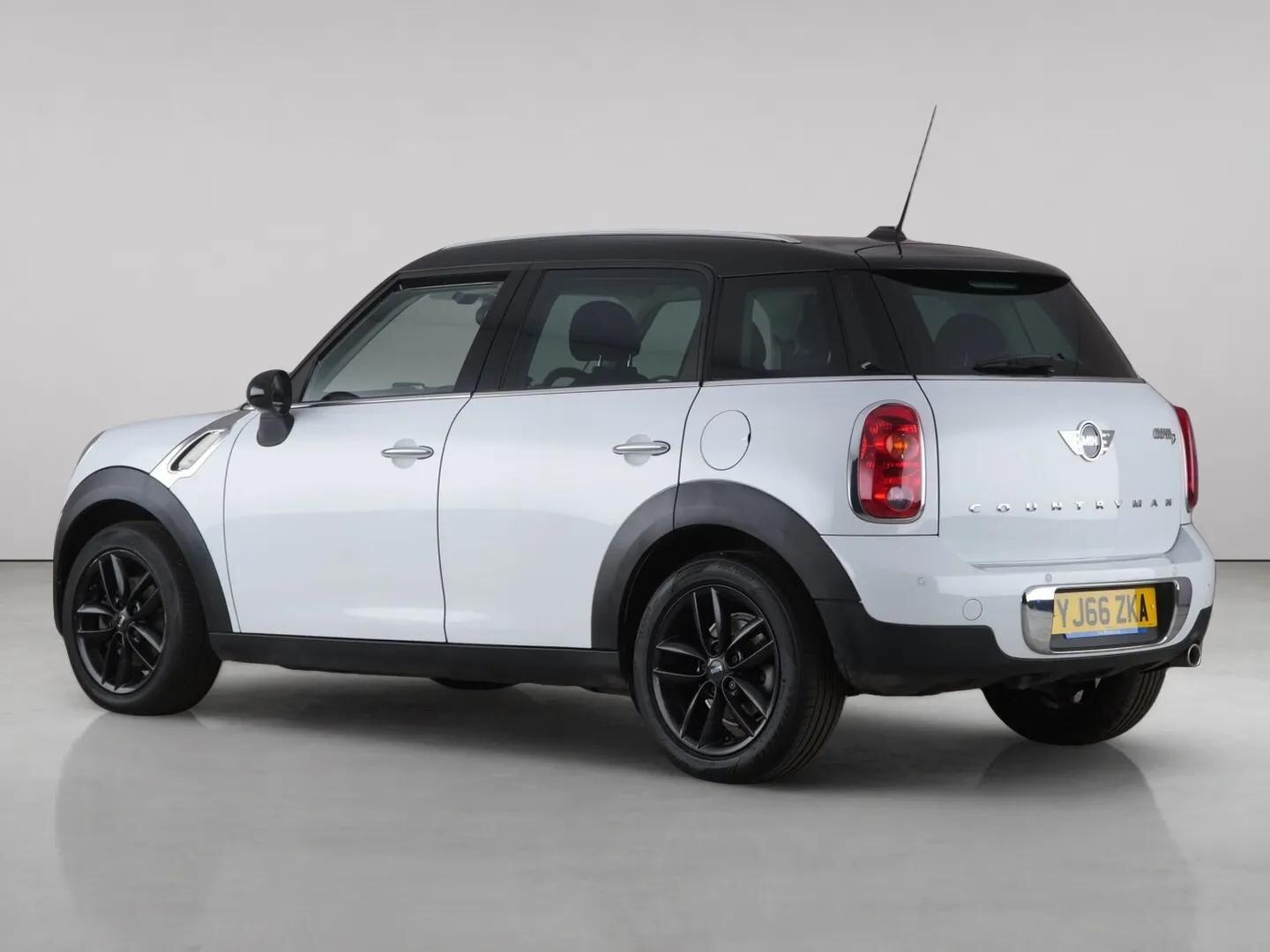 Mini Countryman view 7