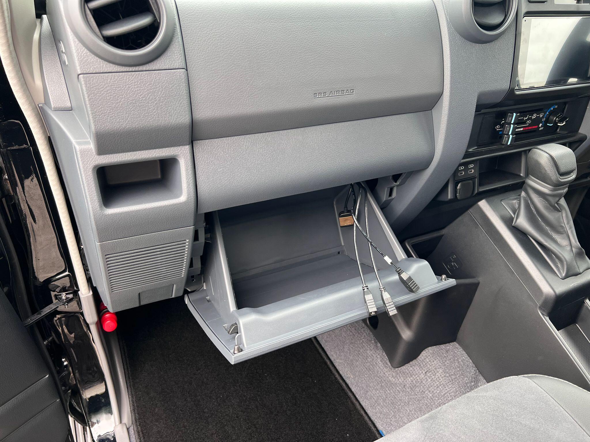 Toyota Land Cruiser view 22