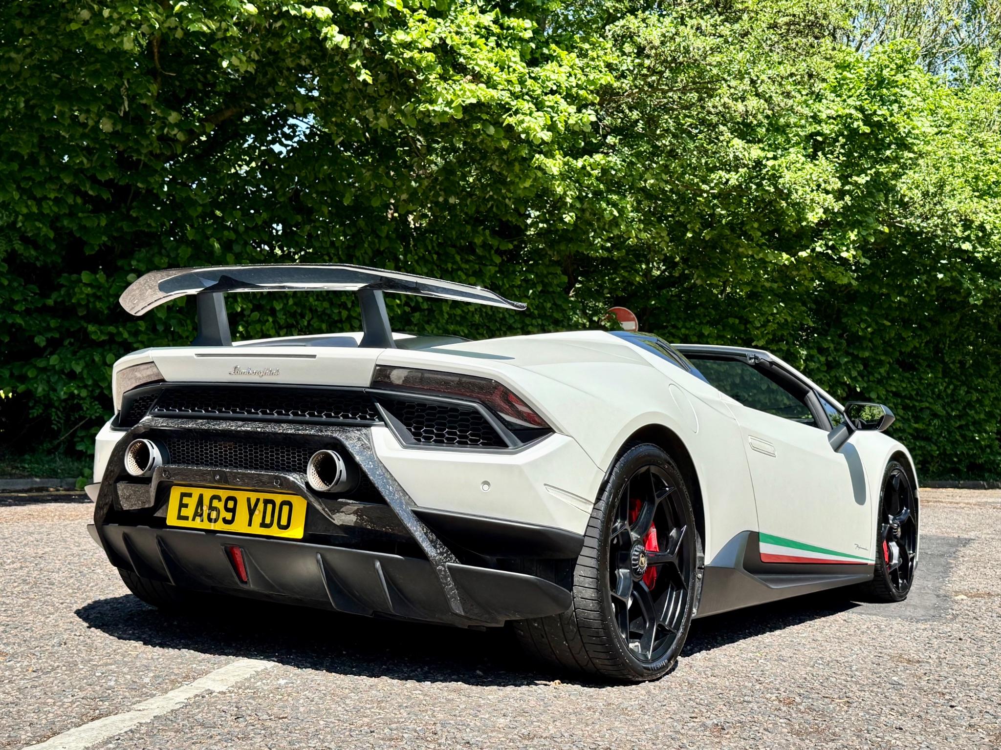 Lamborghini Huracan view 28