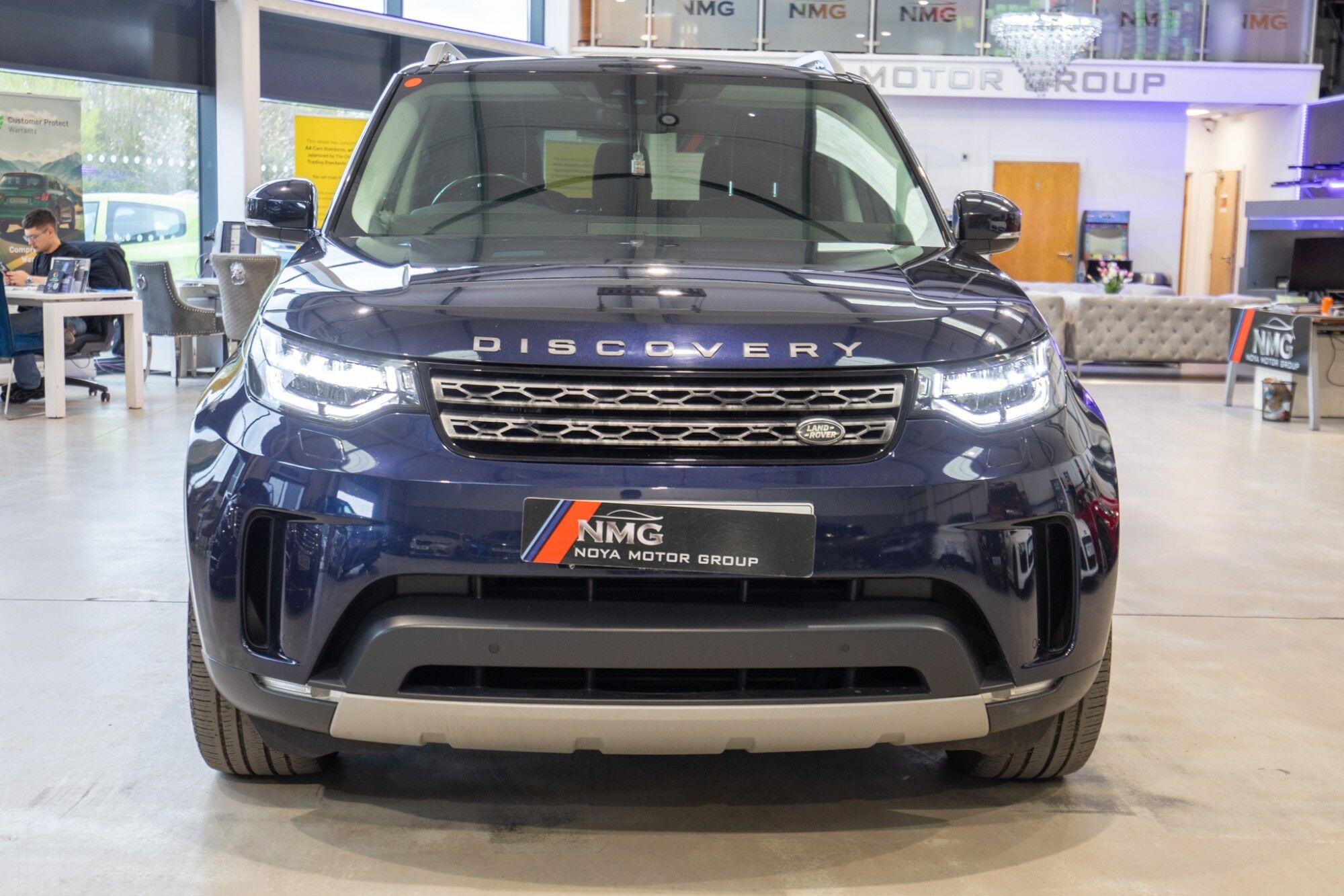 Land Rover Discovery view 9