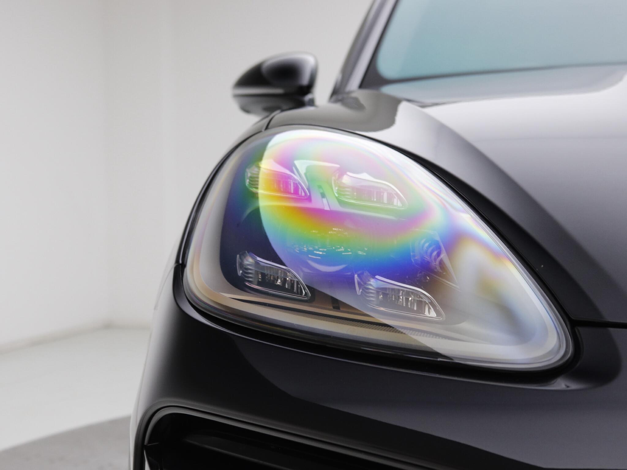 Porsche Cayenne view 7