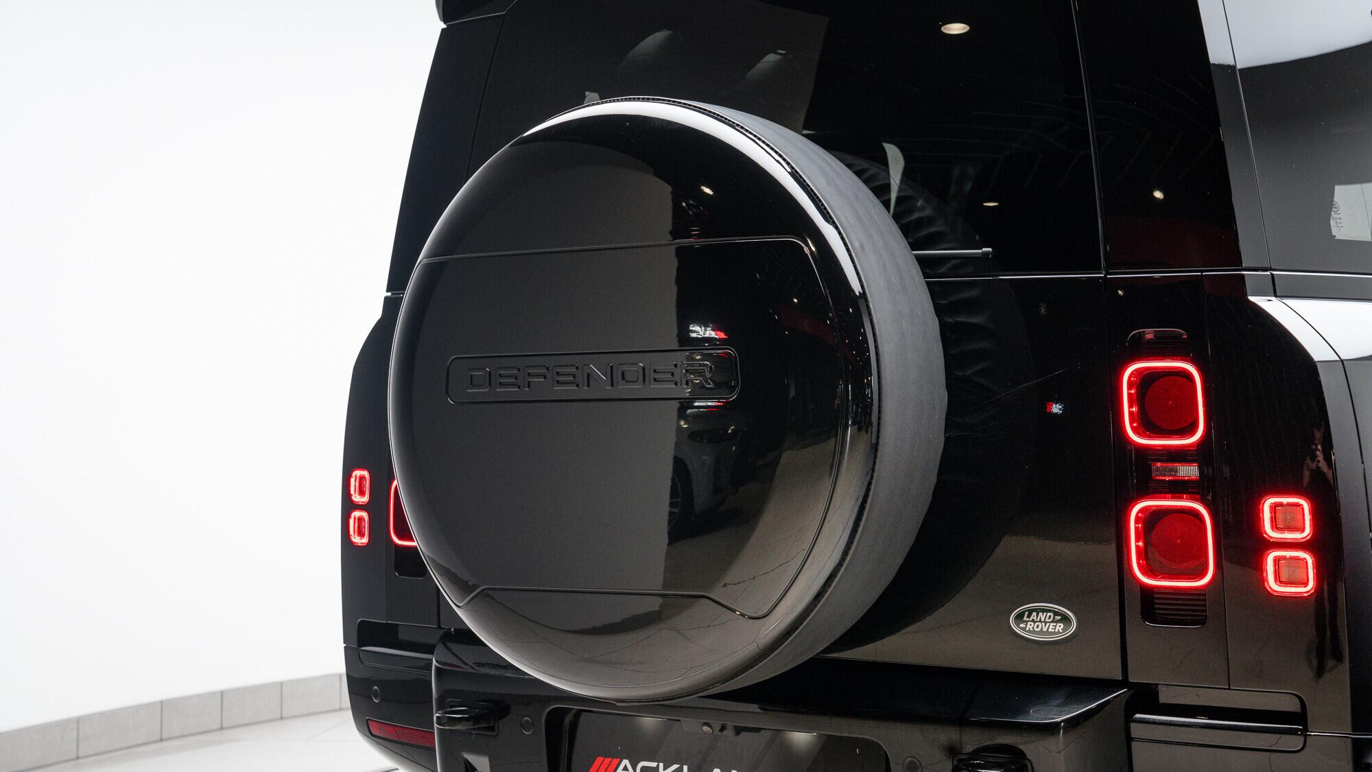Land Rover Defender view 16