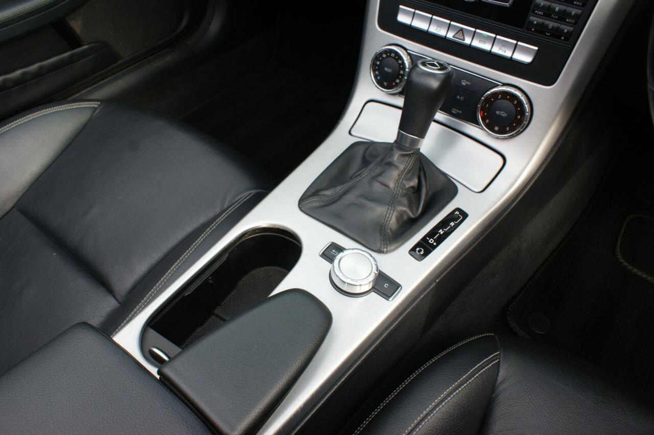 Mercedes-Benz SLK view 40