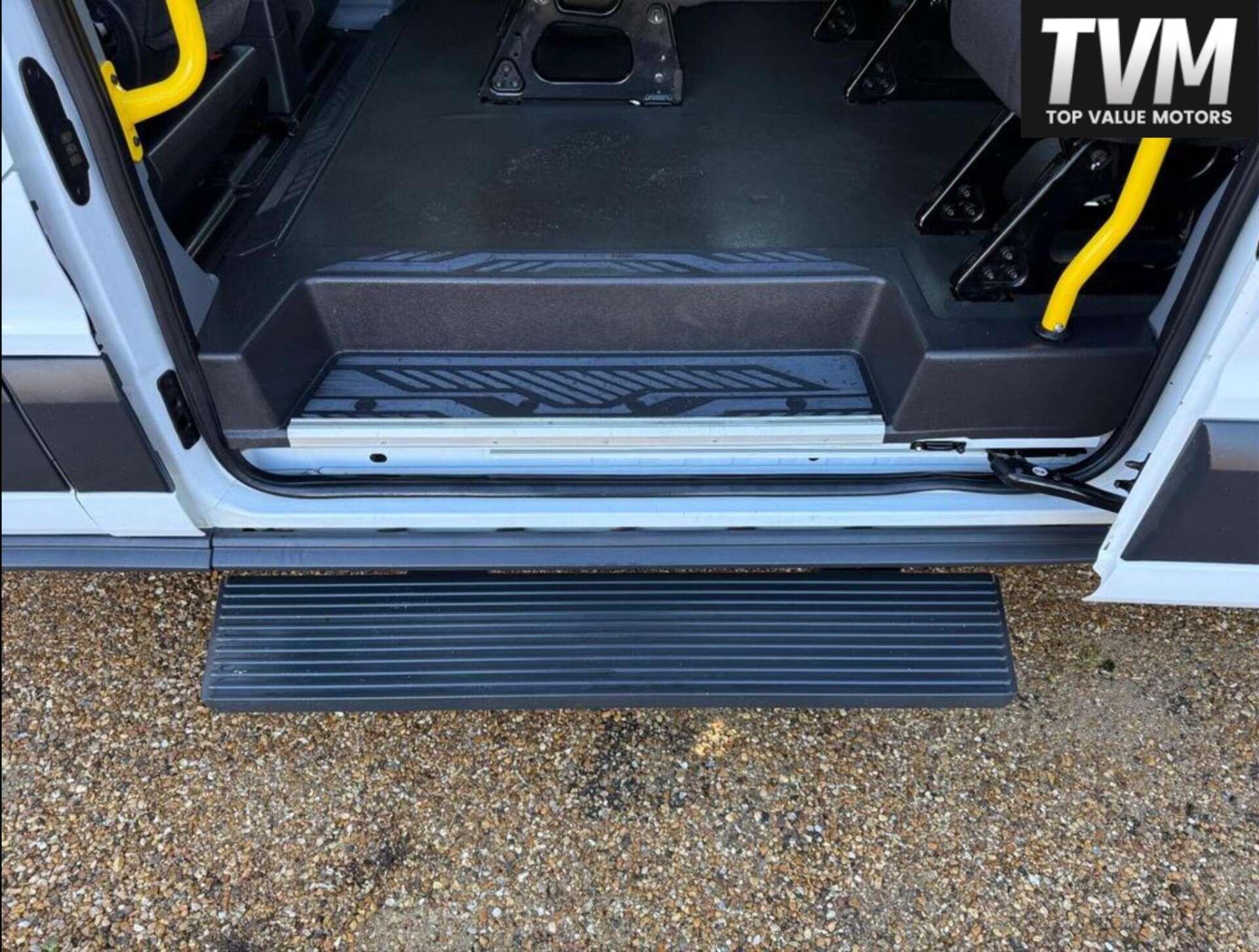 Ford Transit view 25