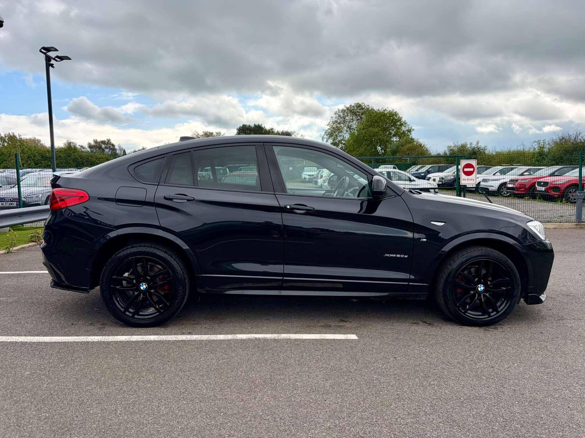 BMW X4 view 9
