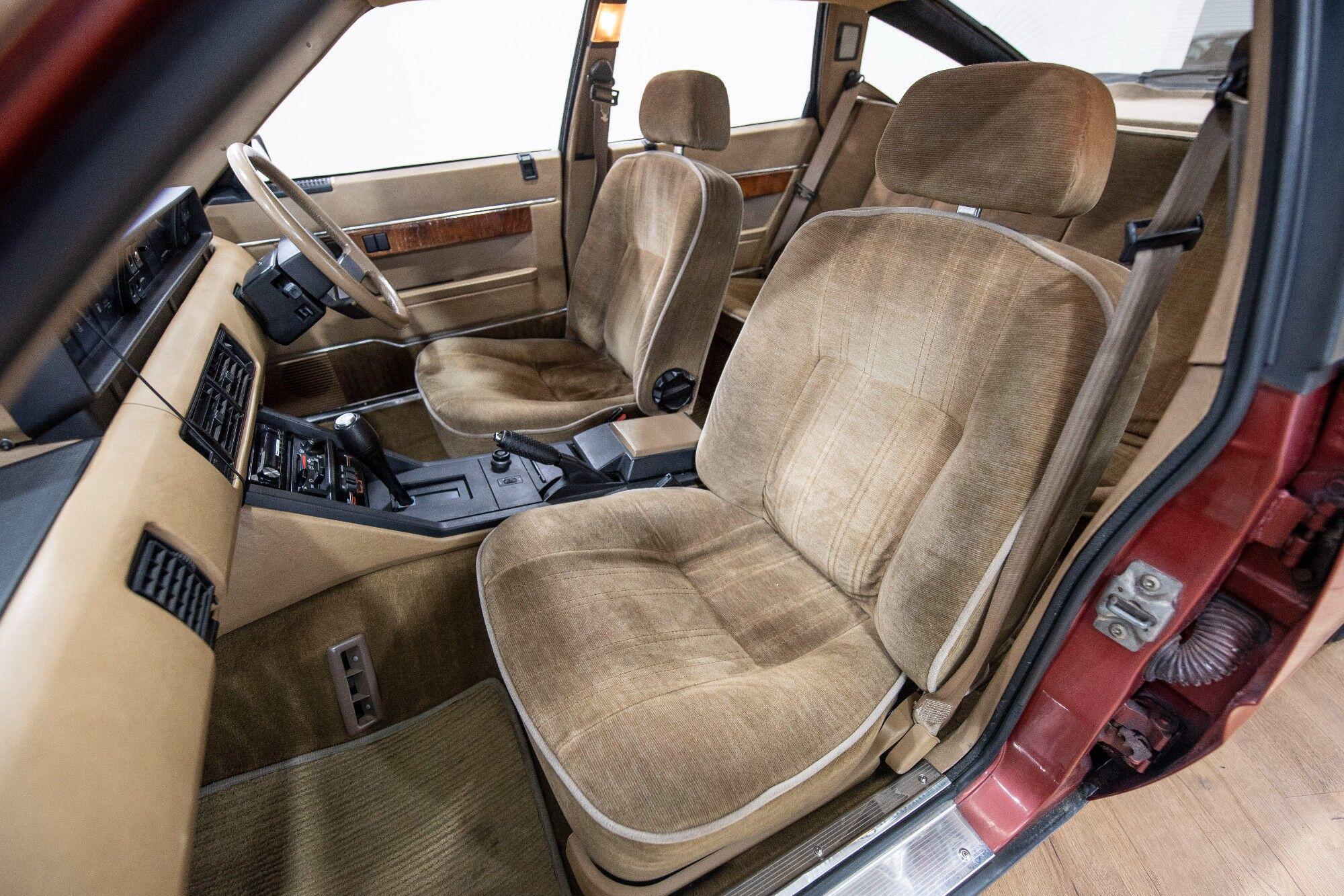 Rover 1982 Rover view 27