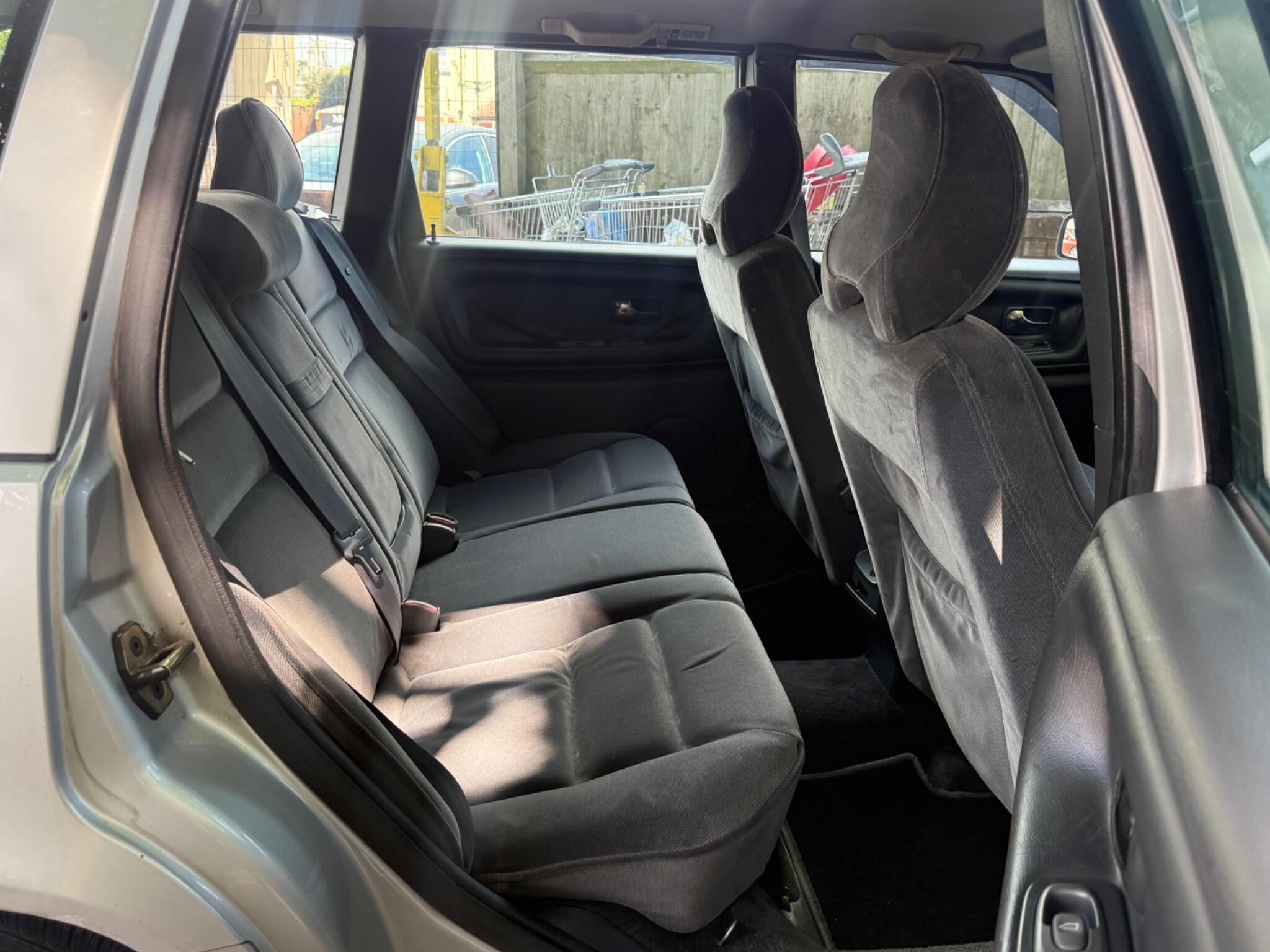 Volvo V70 - Image 11
