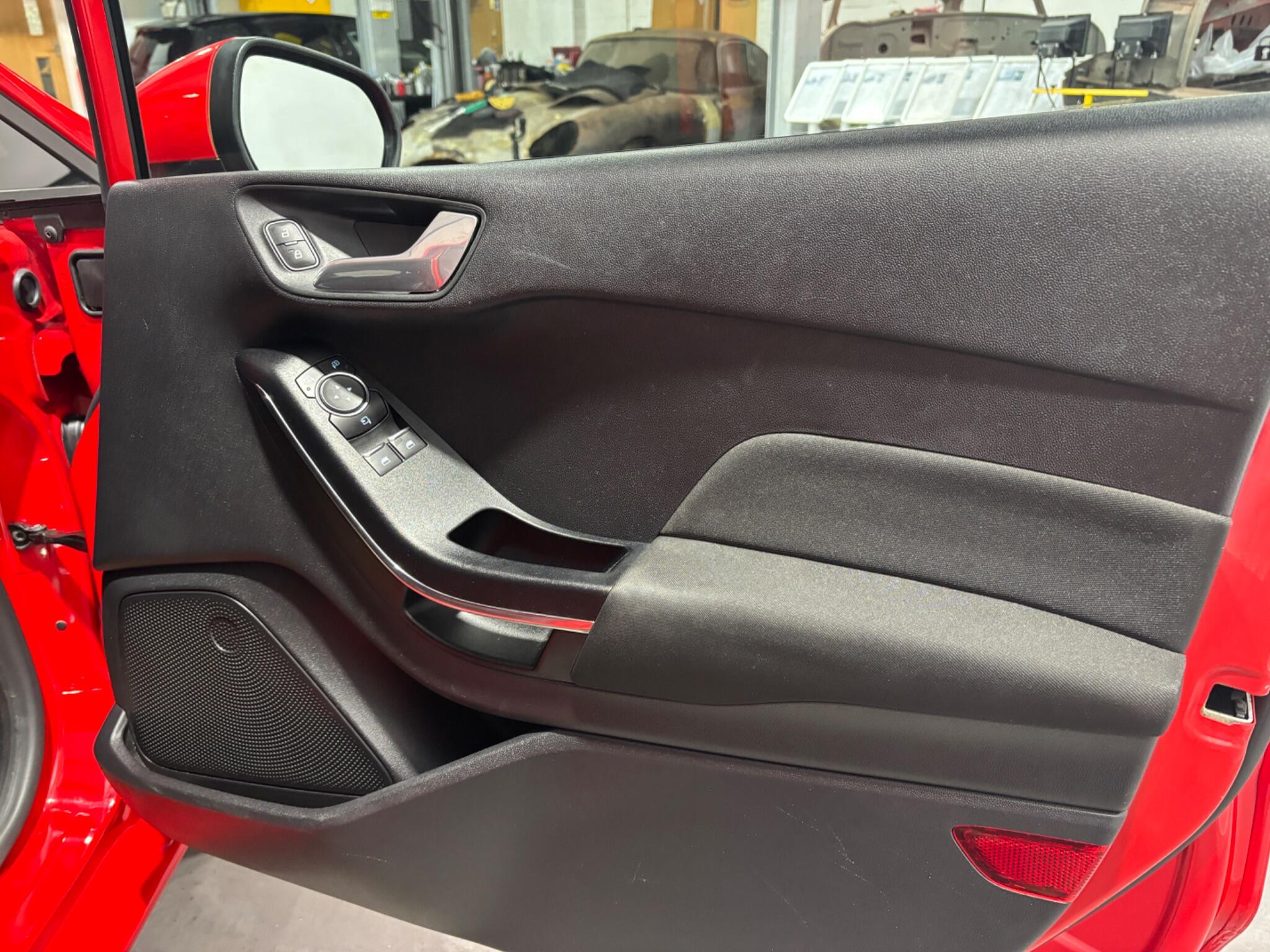 Ford Fiesta view 24