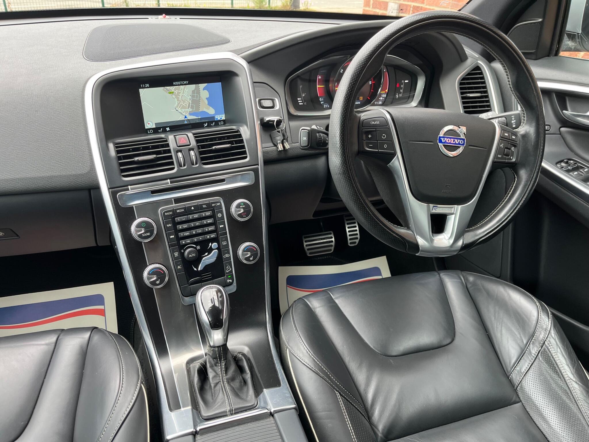 Volvo XC60 view 4