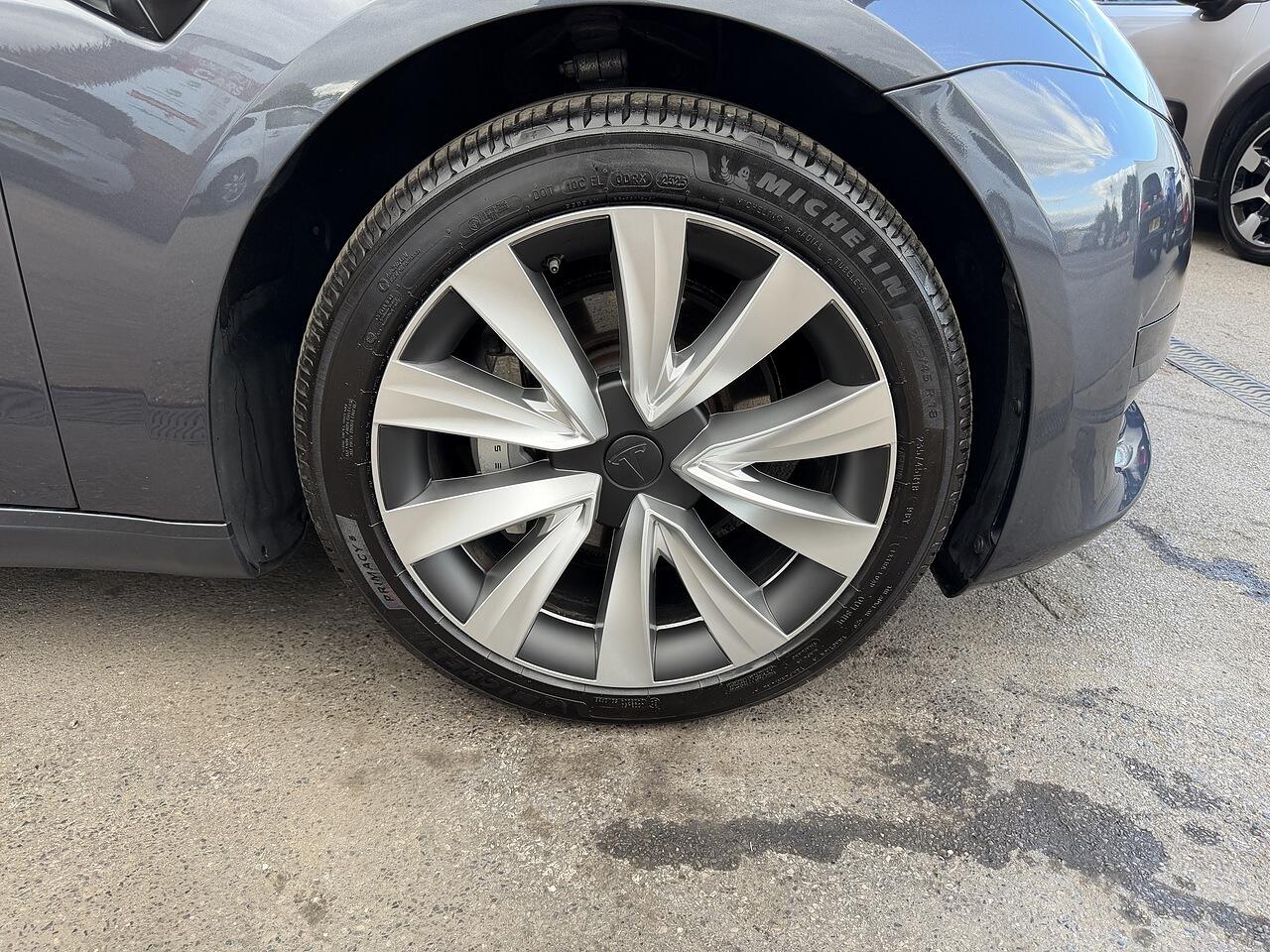 Tesla Model 3 view 28