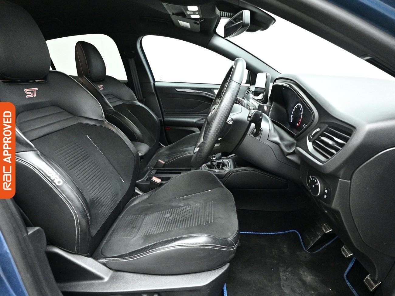 Ford Focus view 13