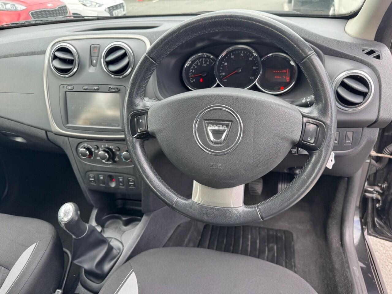 Dacia Sandero view 5