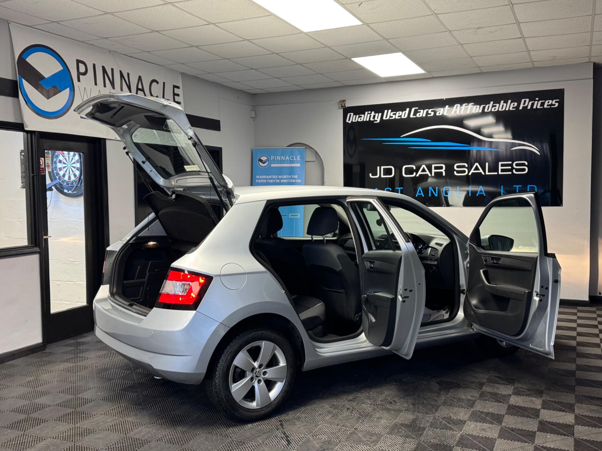 2016 Skoda Fabia 1.2 TSI SE Euro 6 (s/s) 5dr • 33,000 miles image 14