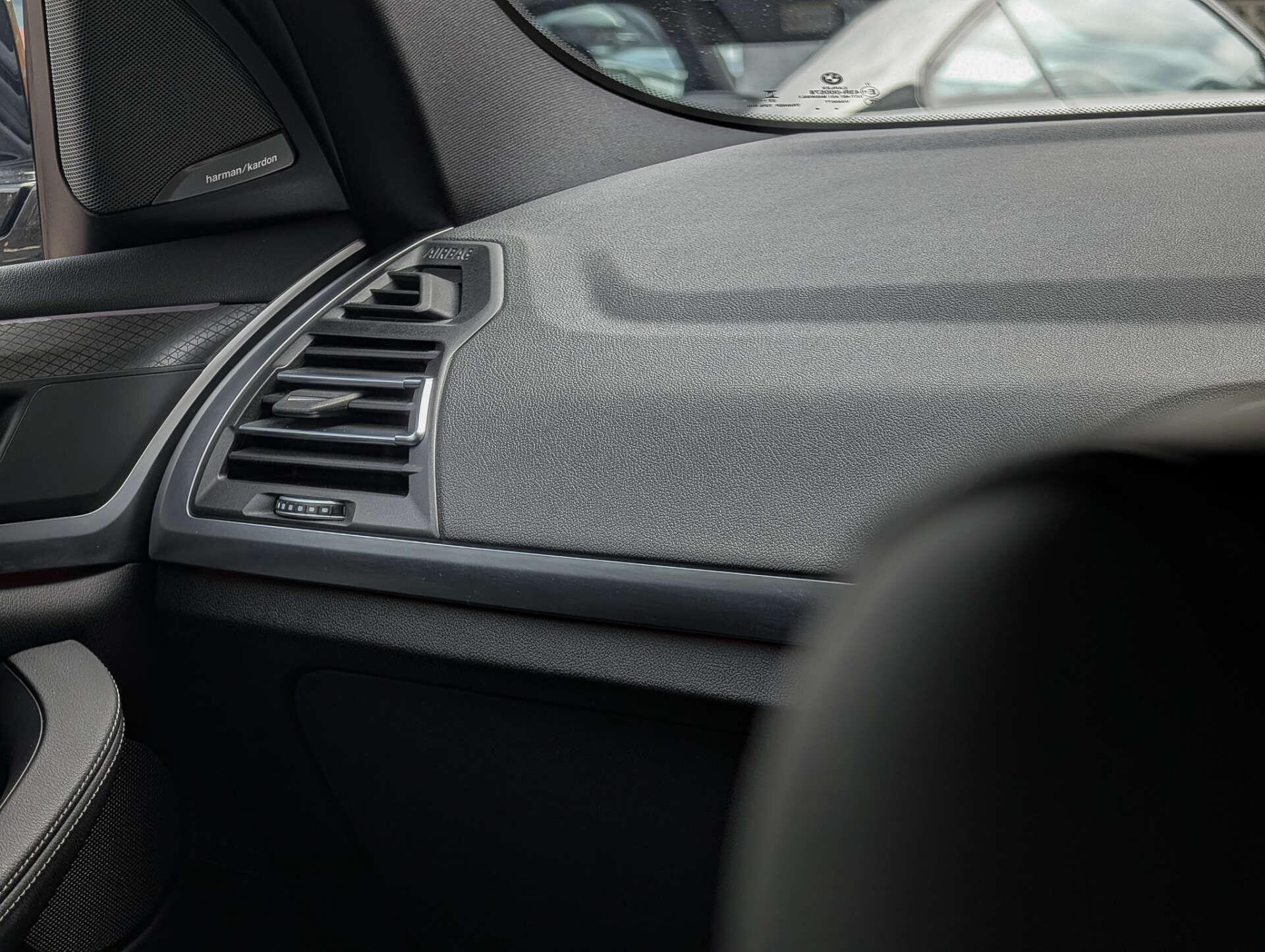 BMW X3 view 40