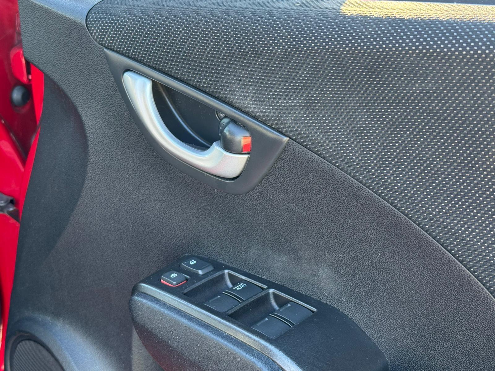 2013 Honda Jazz image 11