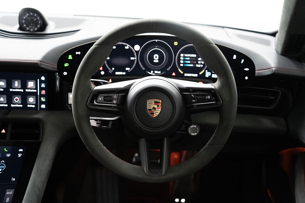 Porsche Taycan view 9