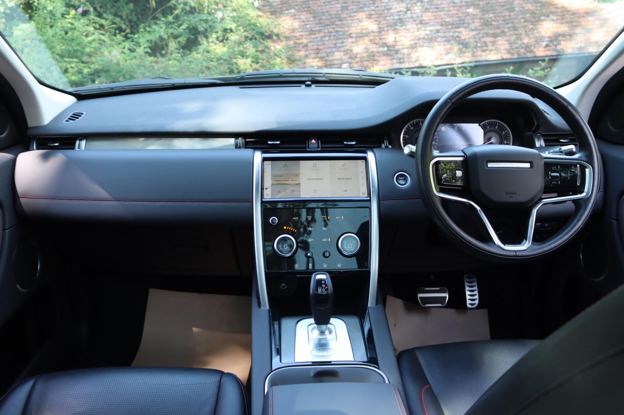 Land Rover Discovery Sport view 9