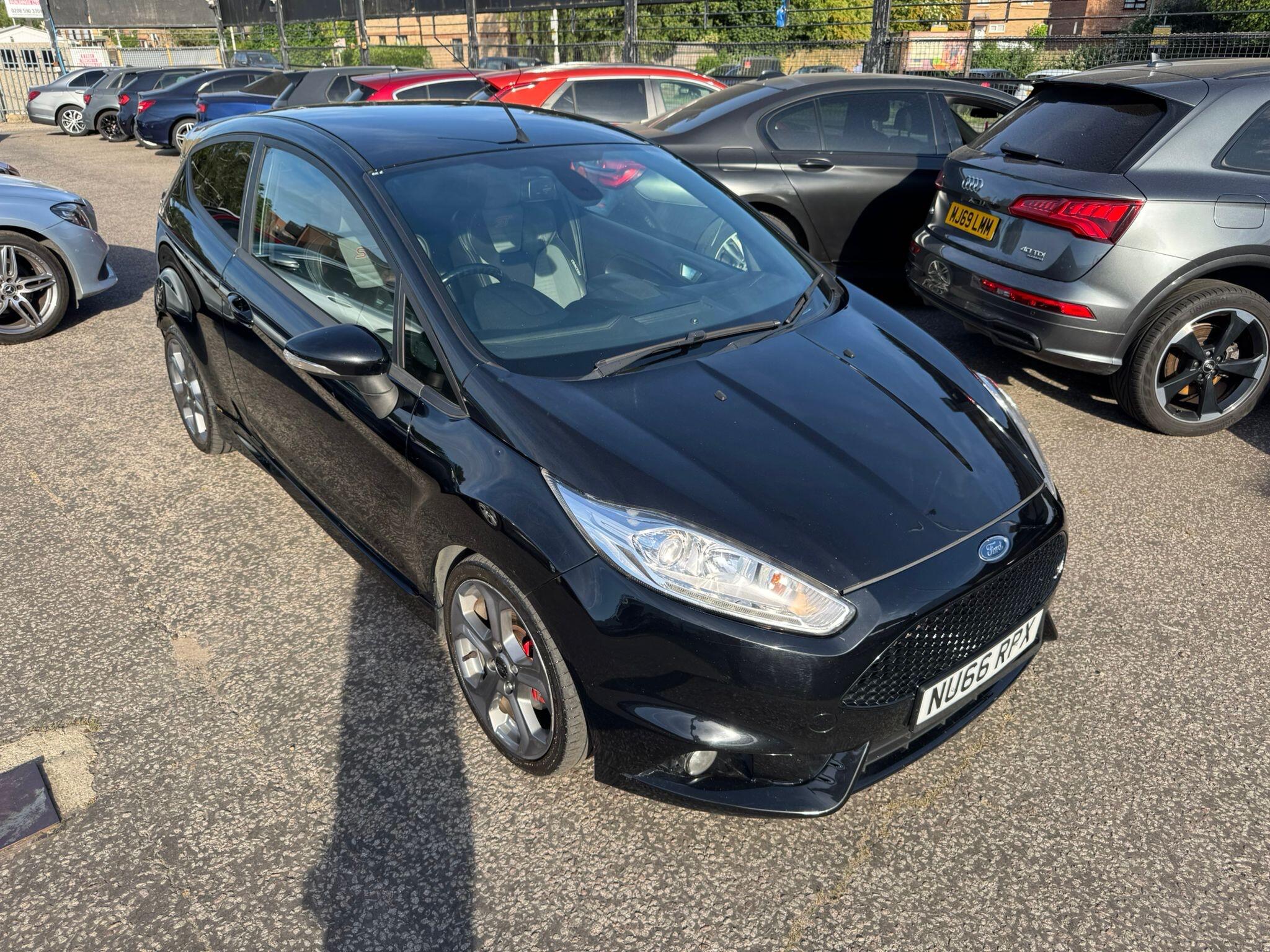 Ford Fiesta view 11