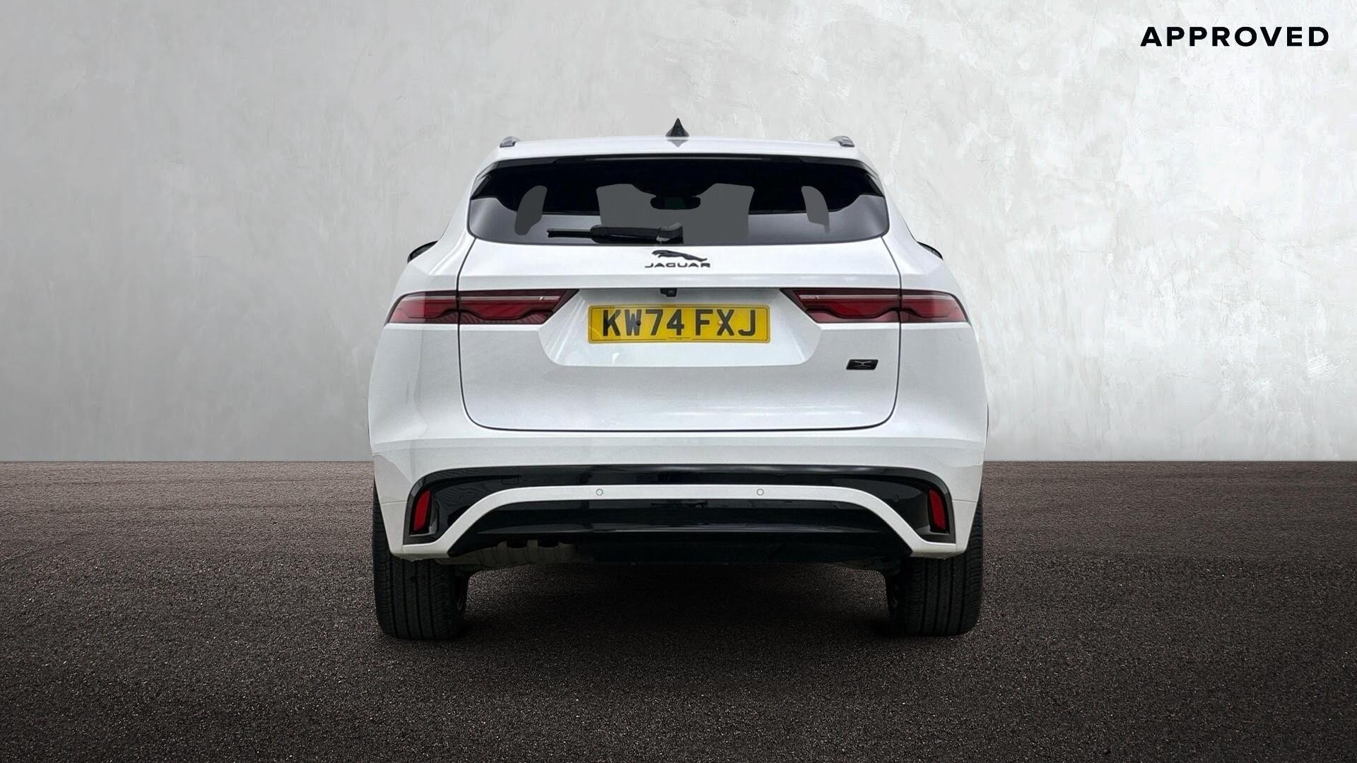 Jaguar F-Pace view 6