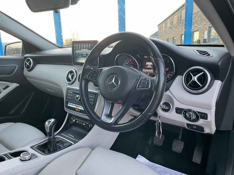 2016 Mercedes-Benz A Class 1.5 A180d Sport (Executive) Euro 6 (s/s) 5dr • 102,000 miles image 13
