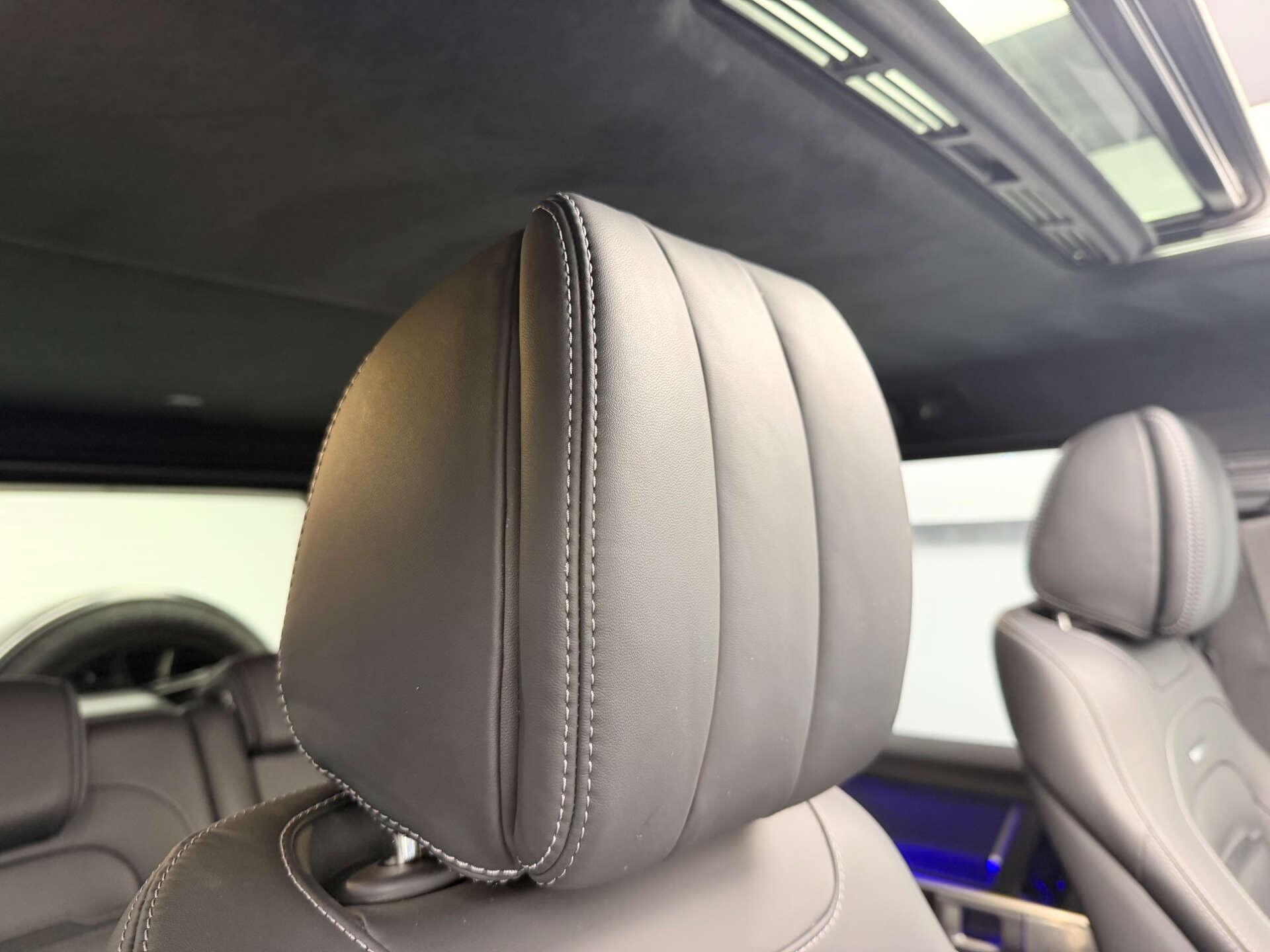 Mercedes-Benz G-Class view 48