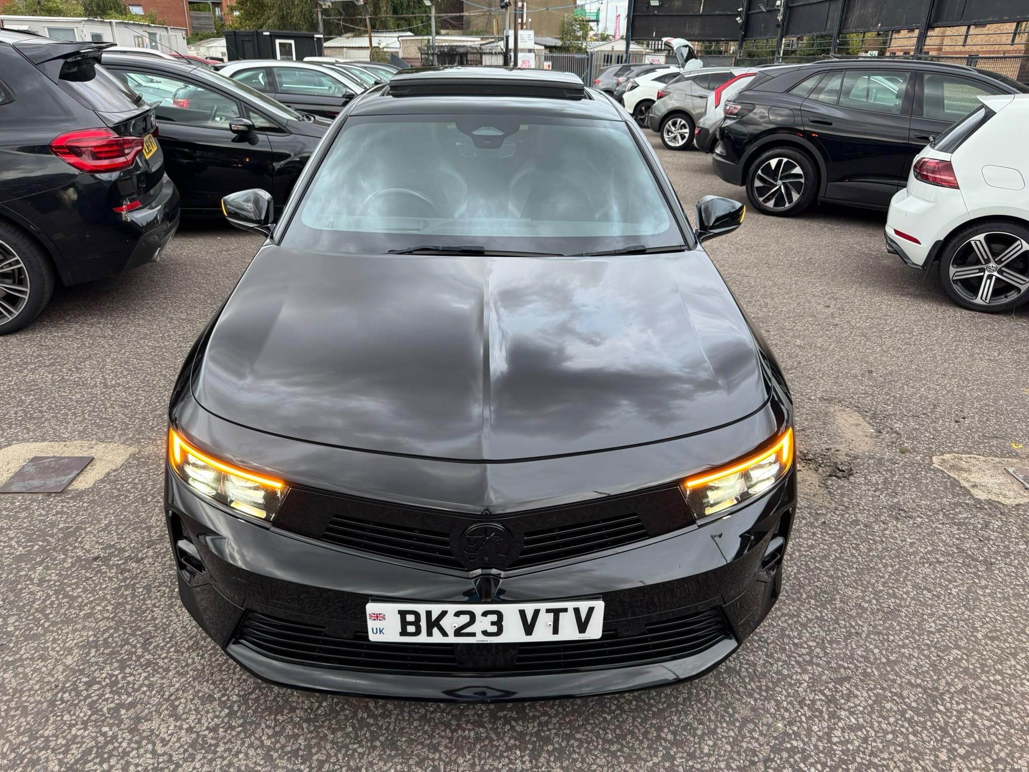 Vauxhall Astra view 4