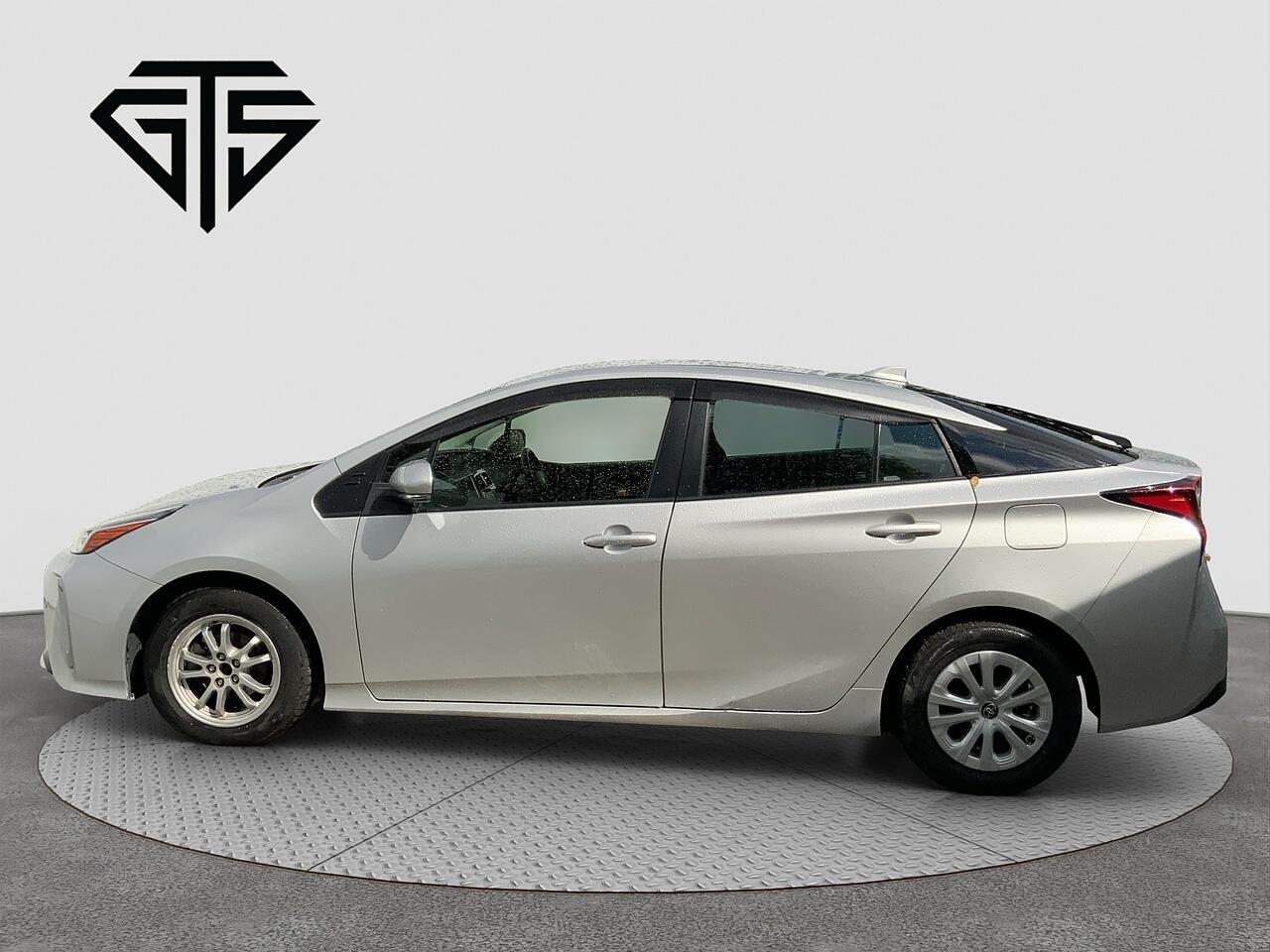 Toyota Prius view 6