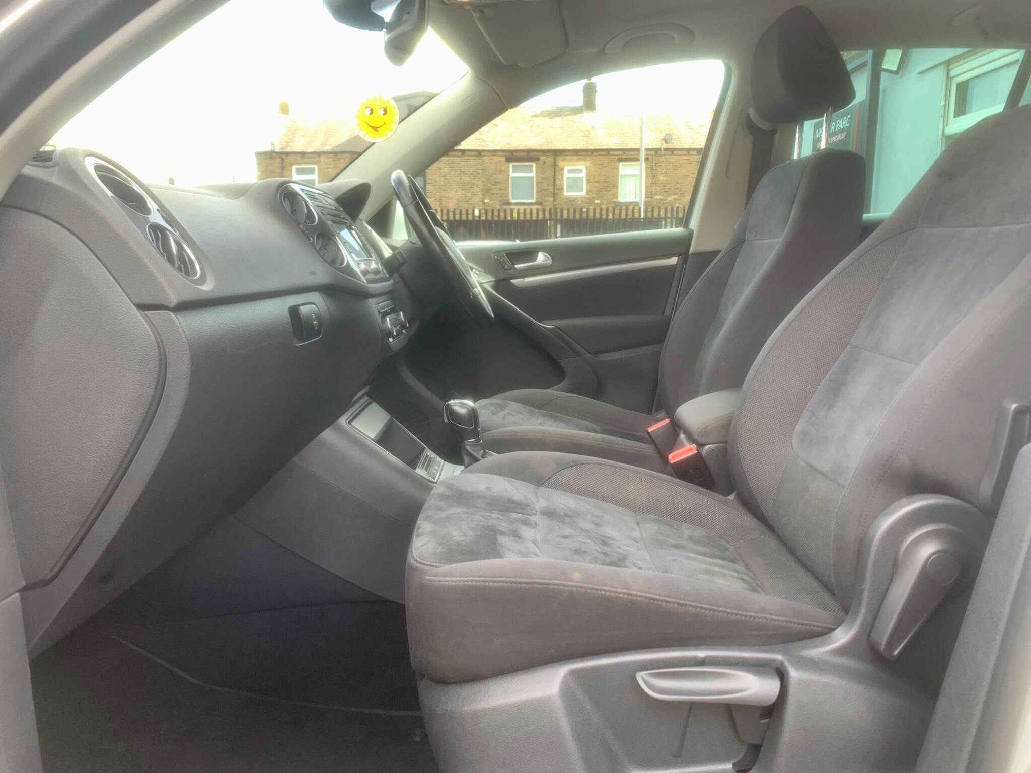 Volkswagen Tiguan view 25