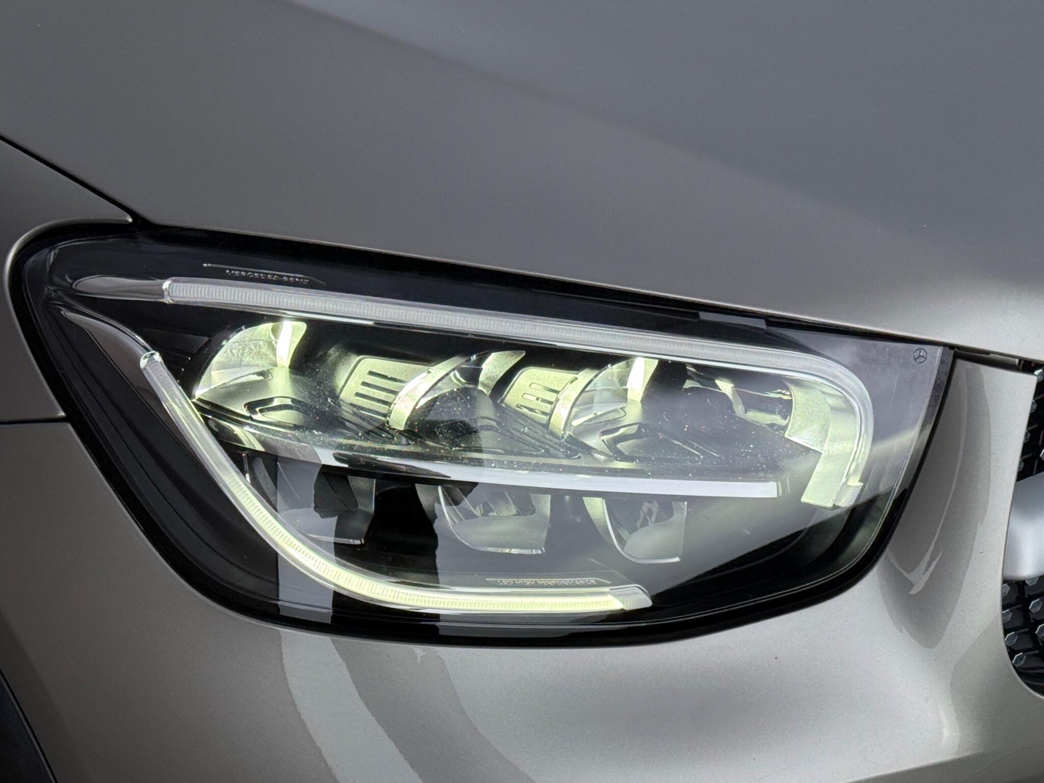 Mercedes-Benz GLC view 13