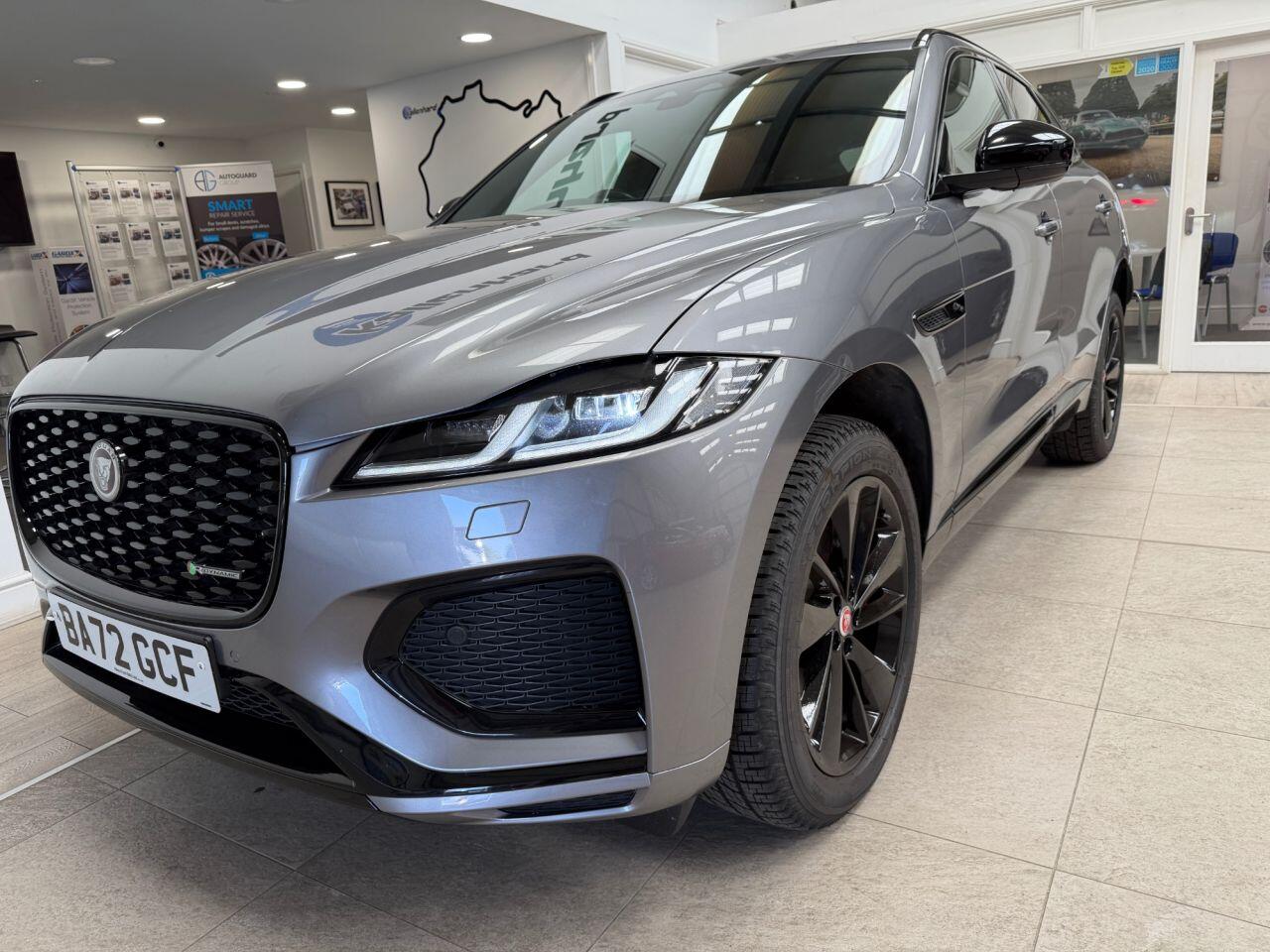 Jaguar F-Pace view 13