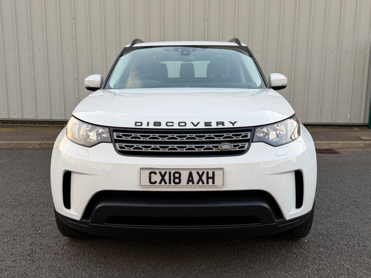 Land Rover Discovery view 9