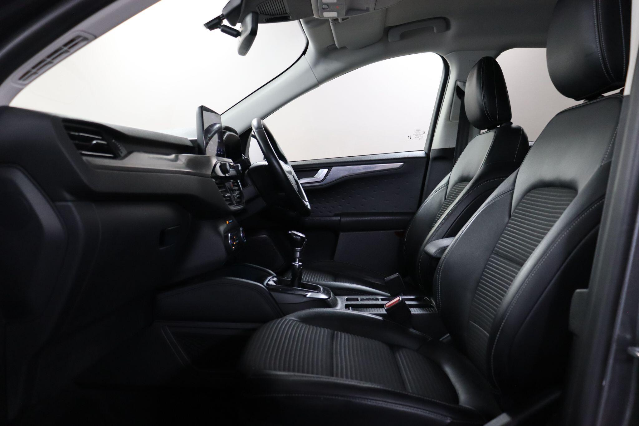 Ford Kuga view 43
