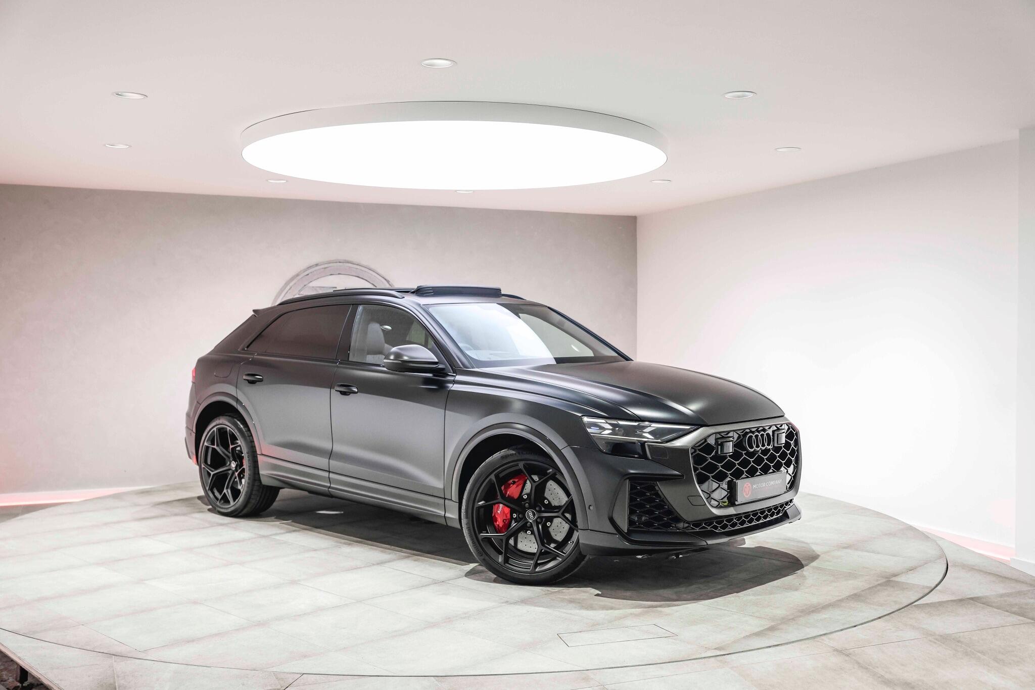 Audi RSQ8 view 2