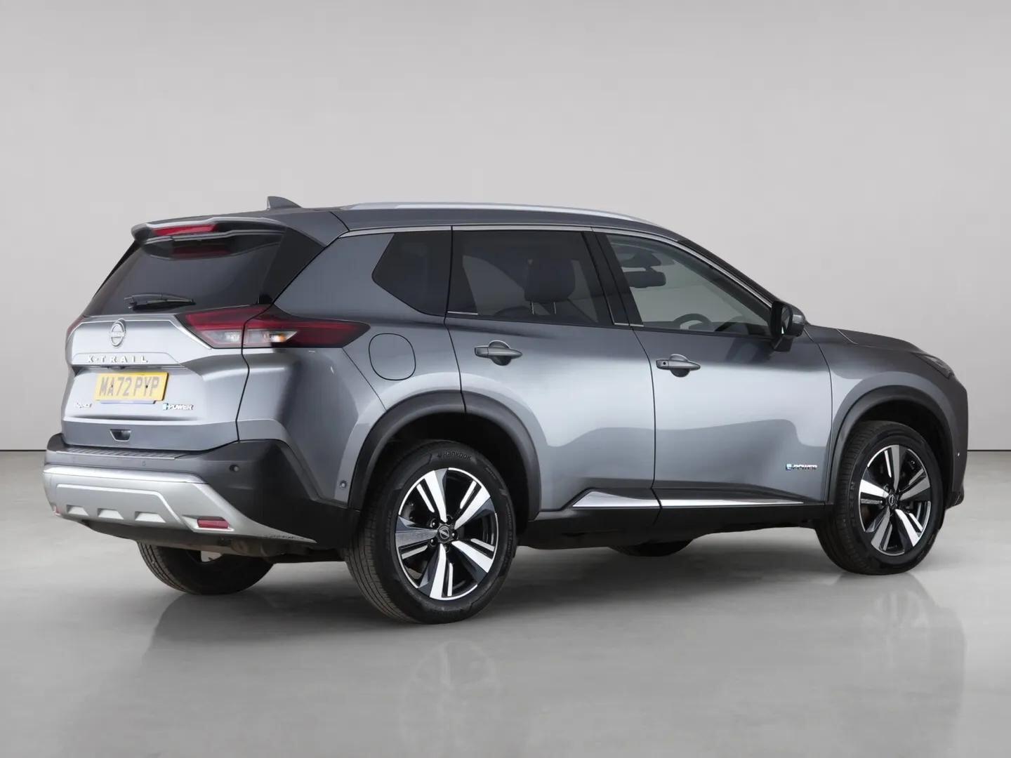 Nissan X-Trail view 6