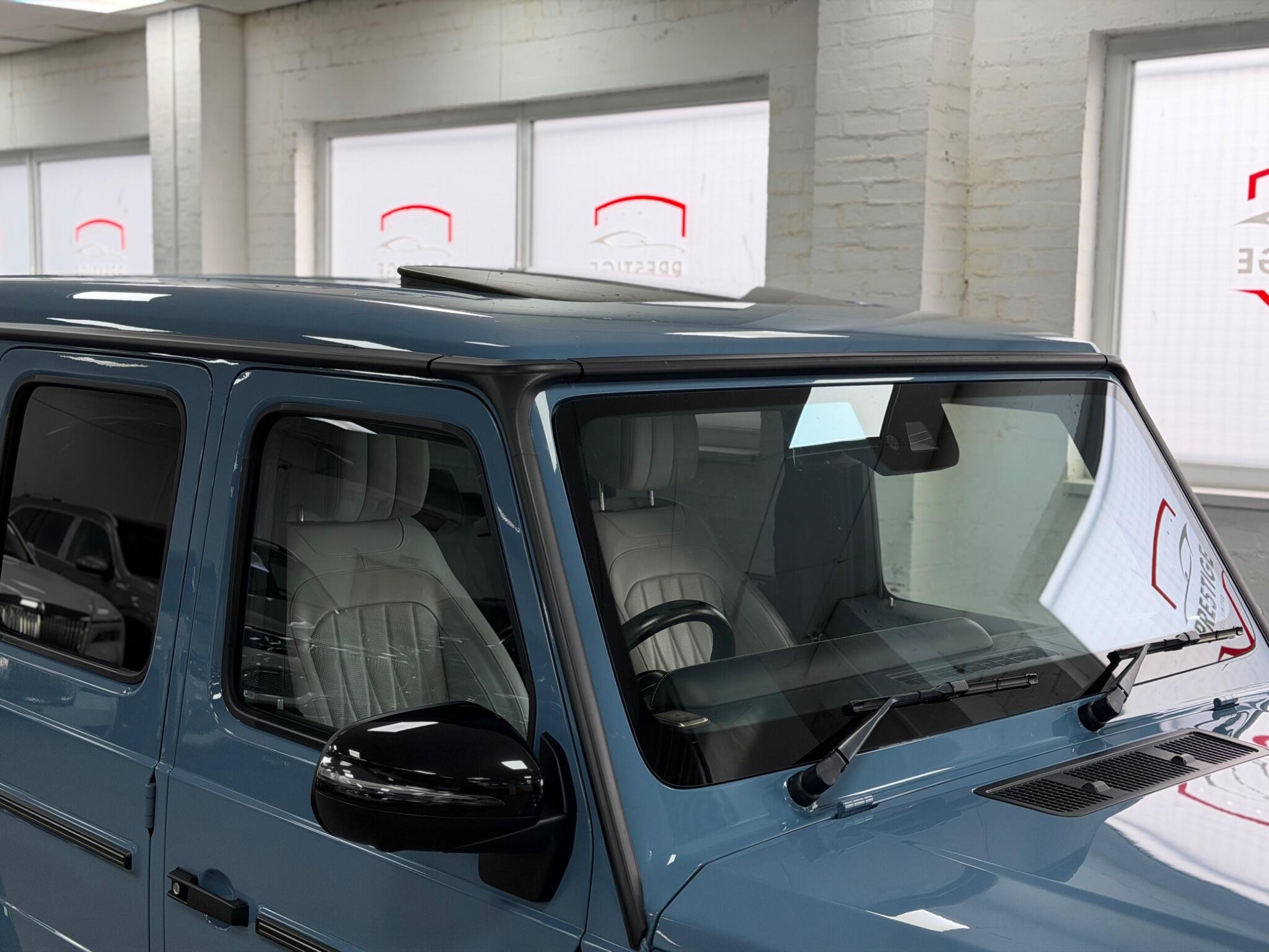Mercedes-Benz G-Class view 9
