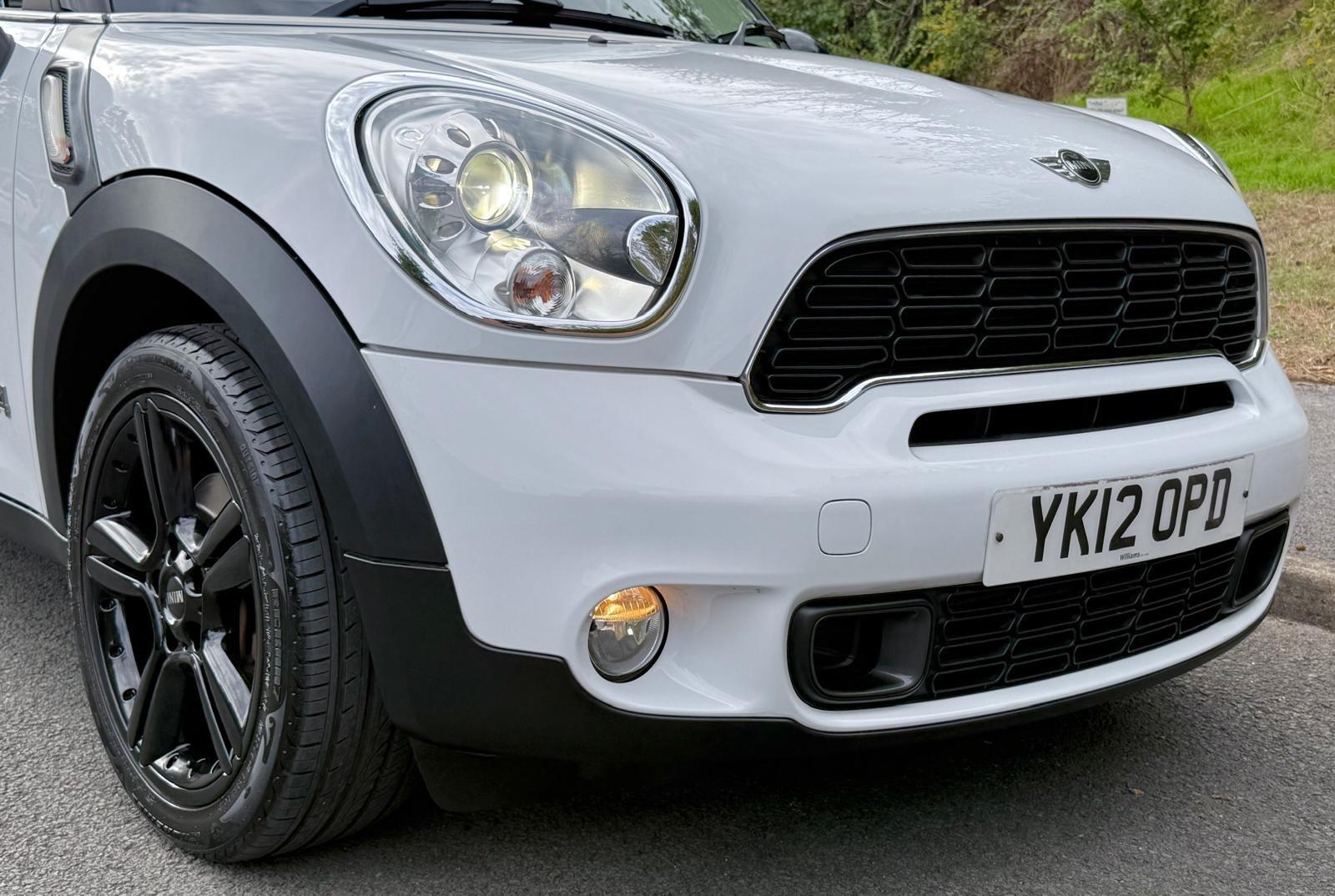 MINI Countryman view 24
