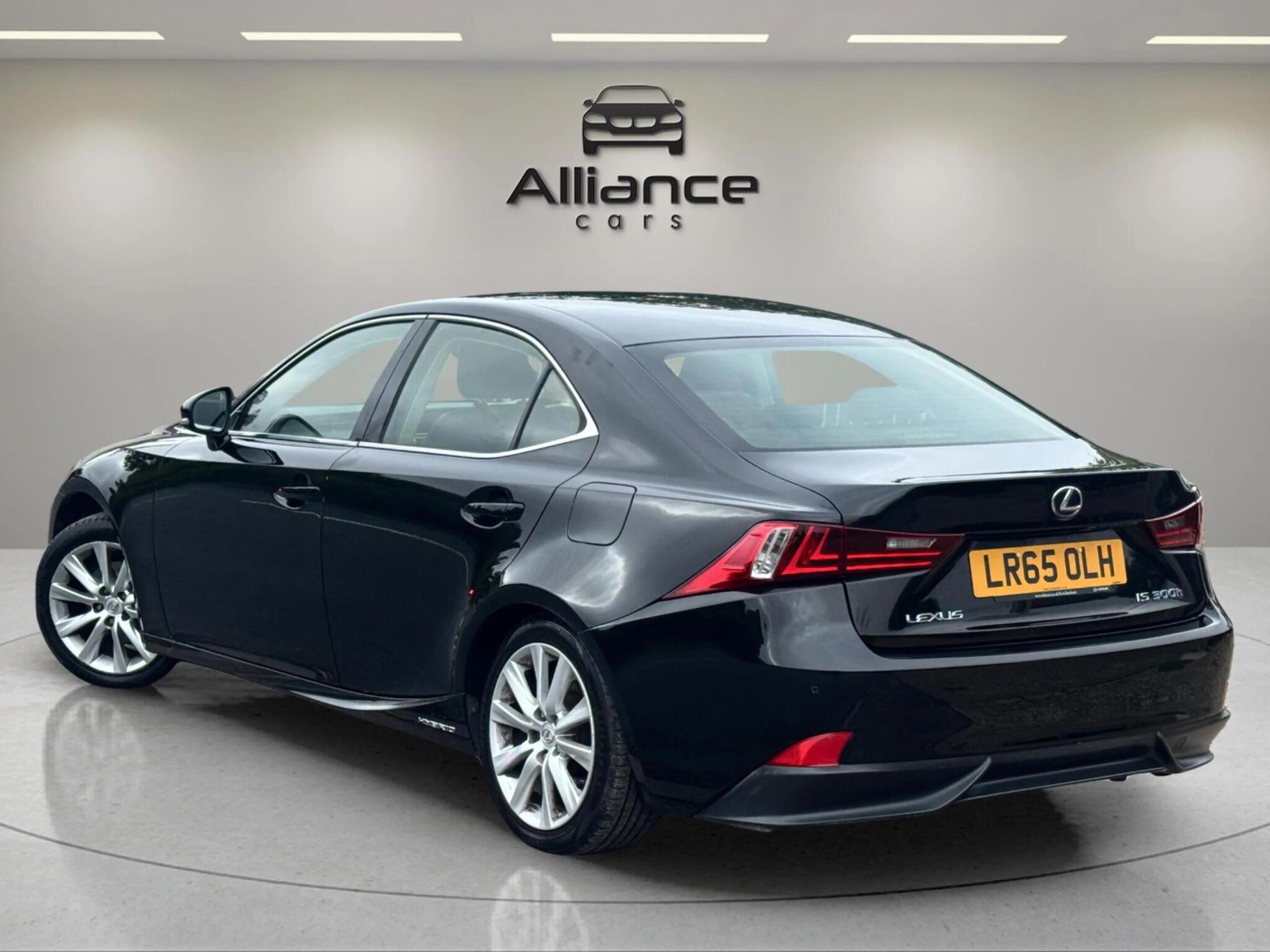 Lexus Is view 15