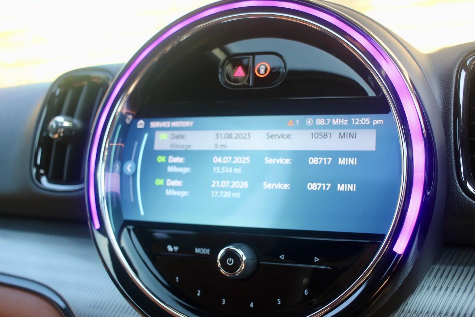 Mini Countryman view 22