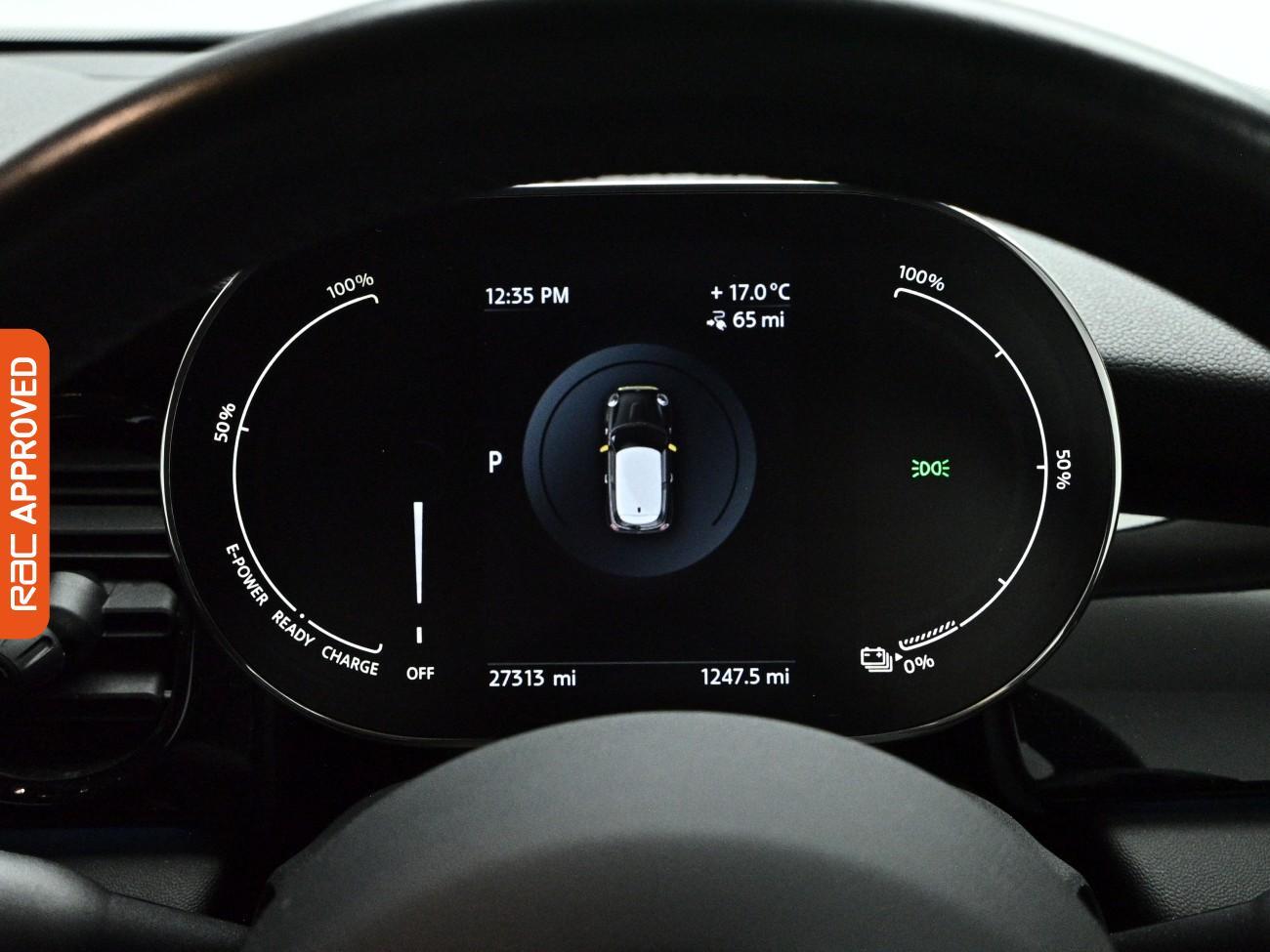 Mini Hatch view 12