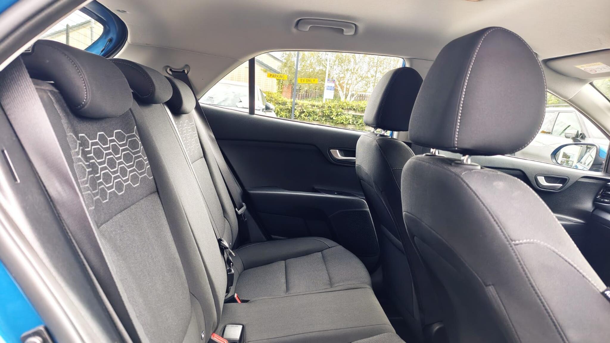 Kia Rio view 22