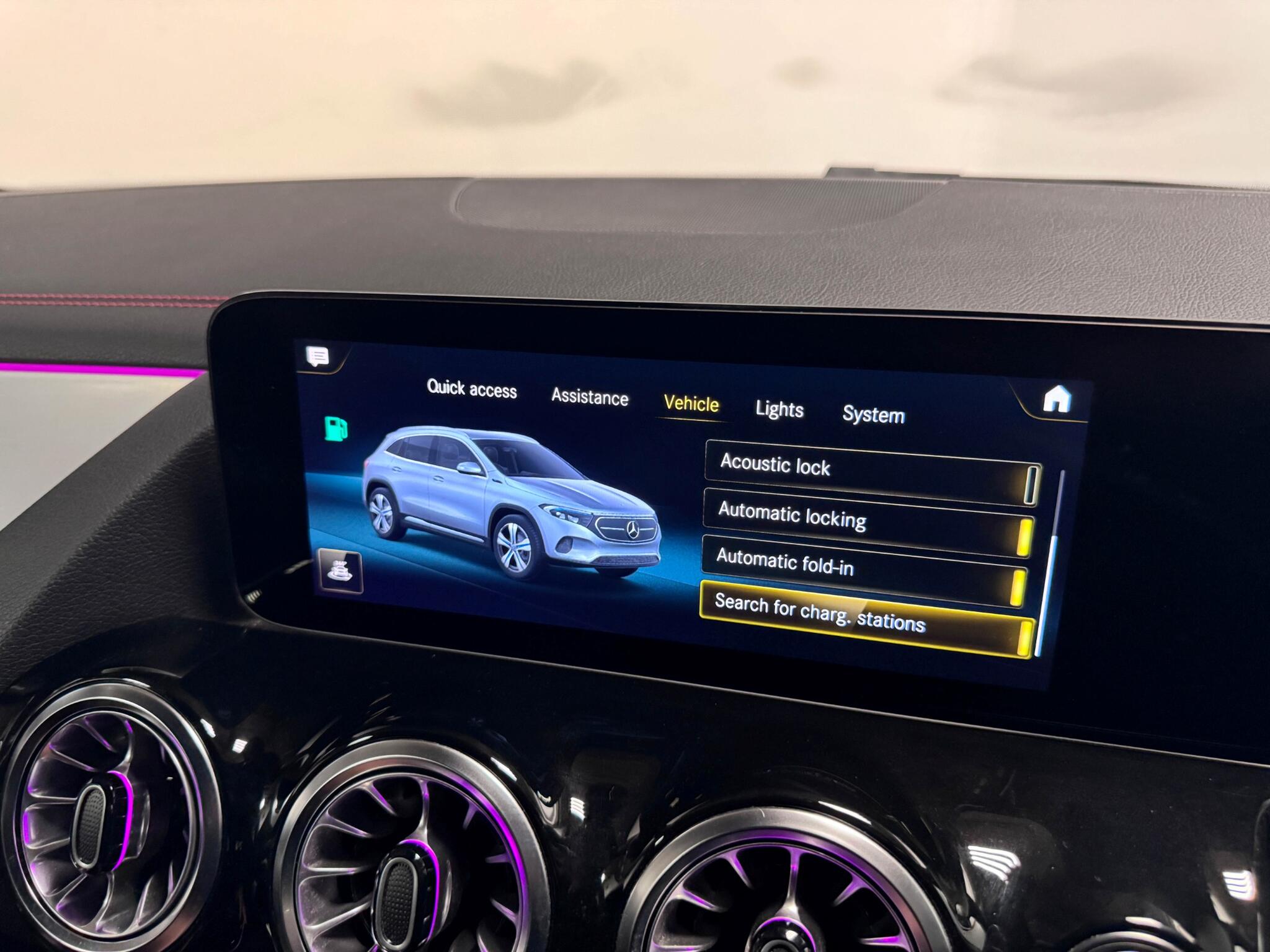 Mercedes-Benz Eqa view 54