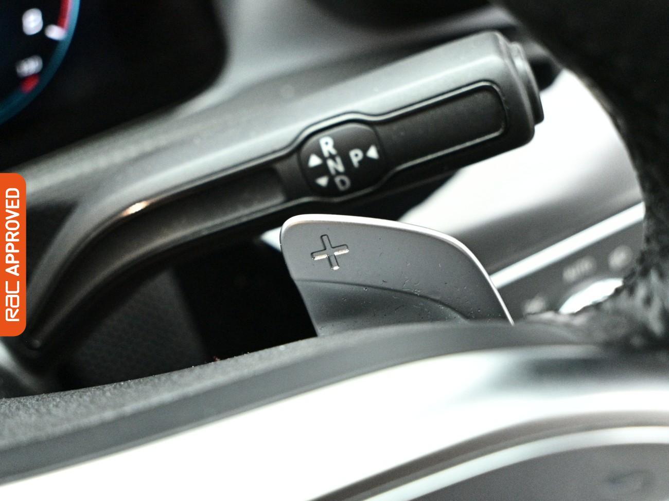 Mercedes-Benz Cla view 23
