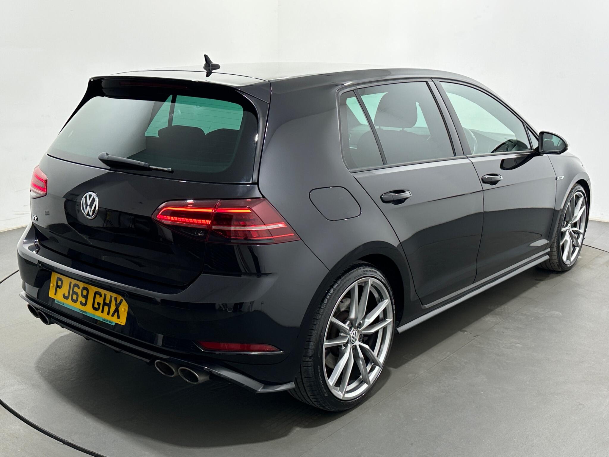 Volkswagen Golf view 52
