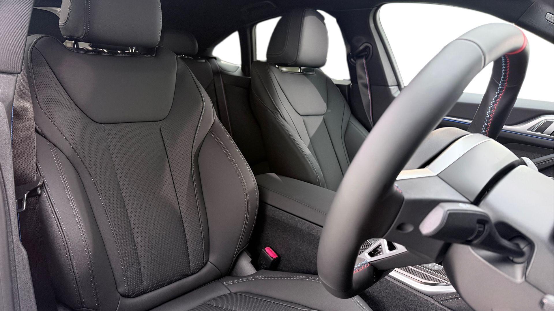 BMW i4 view 11