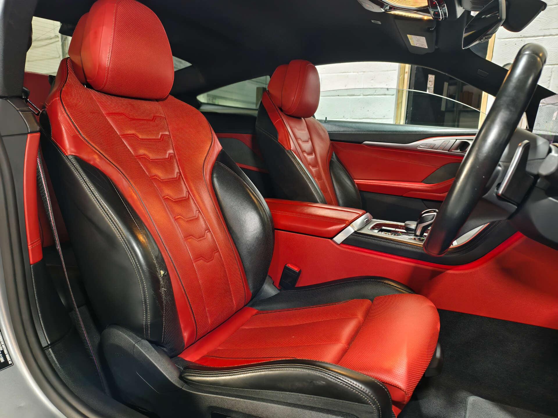 BMW 8 Series view 26