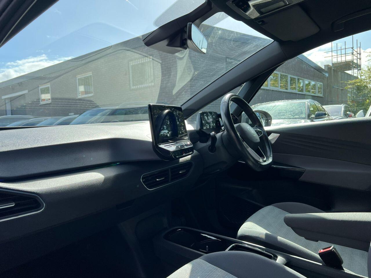 Volkswagen ID.3 view 17