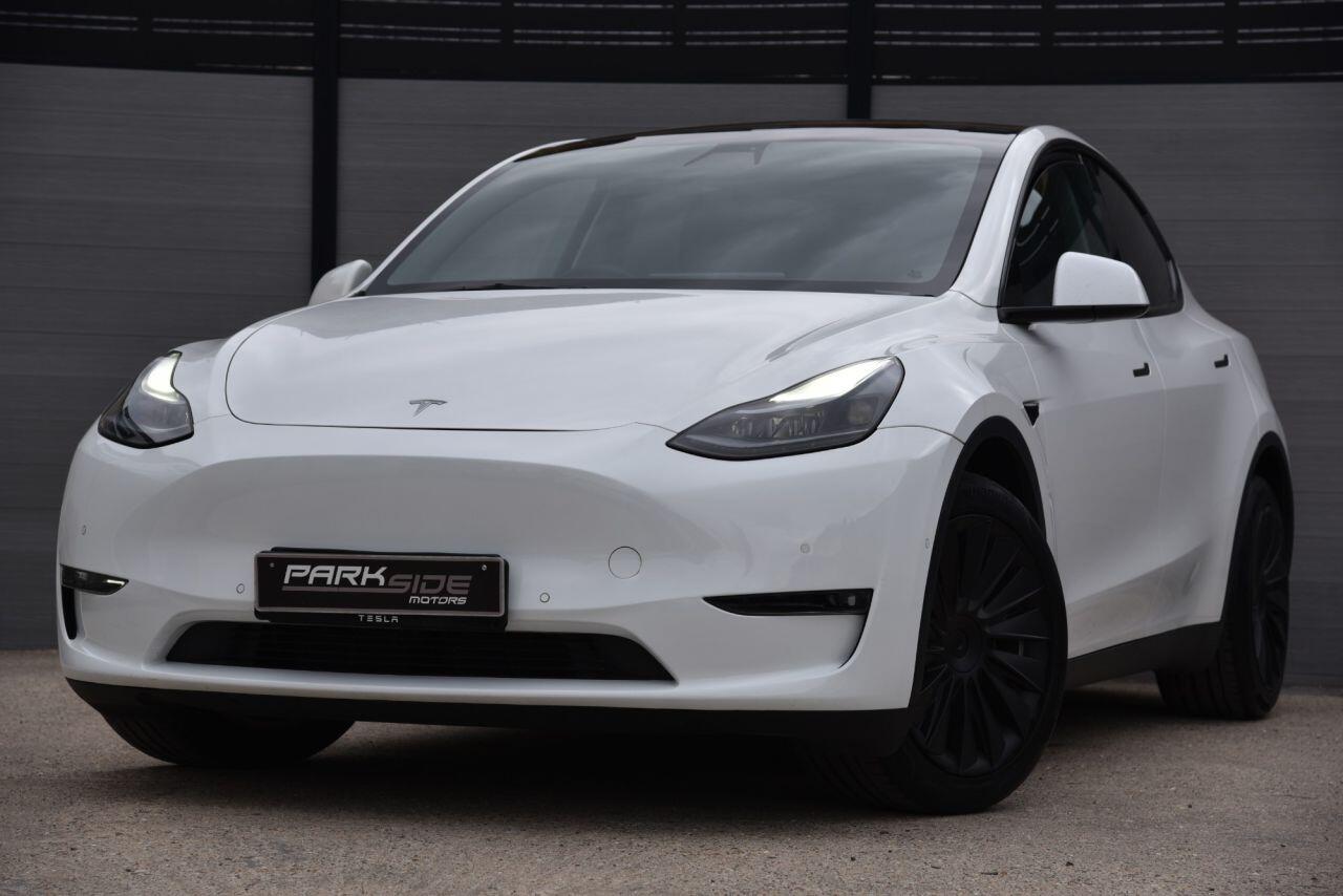 Tesla Model Y view 5
