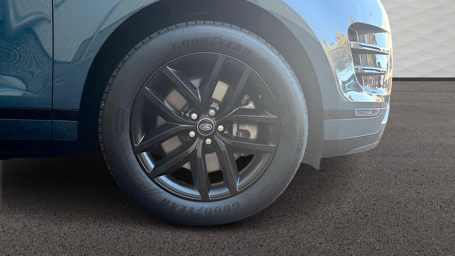 Land Rover Range Rover Evoque view 9